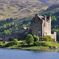 Het kasteel Eilean Donan in Loch Duich in de Schotse Highlands, Scotland, UK
<BR><BR>Zie ook www.arterra.be</P>